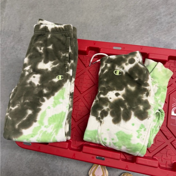 Champion Green and Black Tie-Dye Hoodie Set - Picture 8 of 9